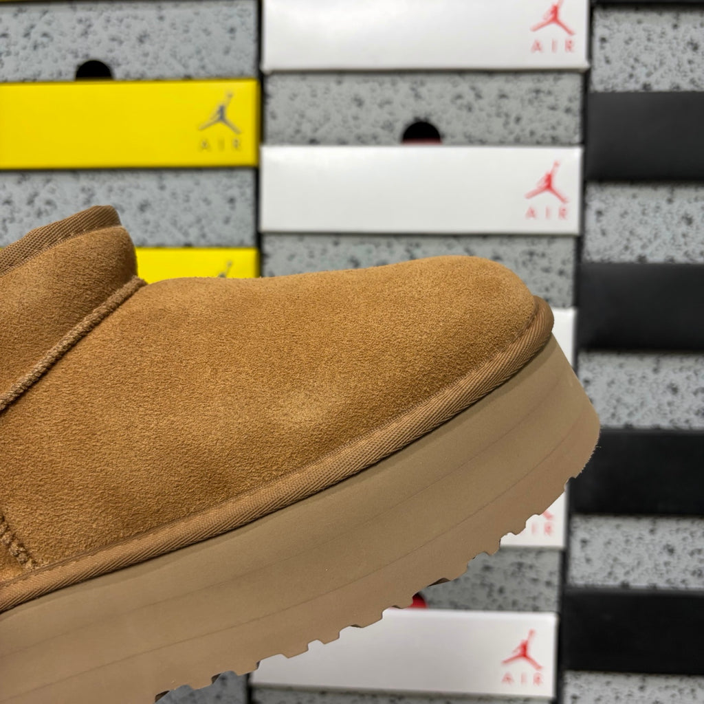 UGG Ultra Mini 5 cm Platform Boots in Chestnut