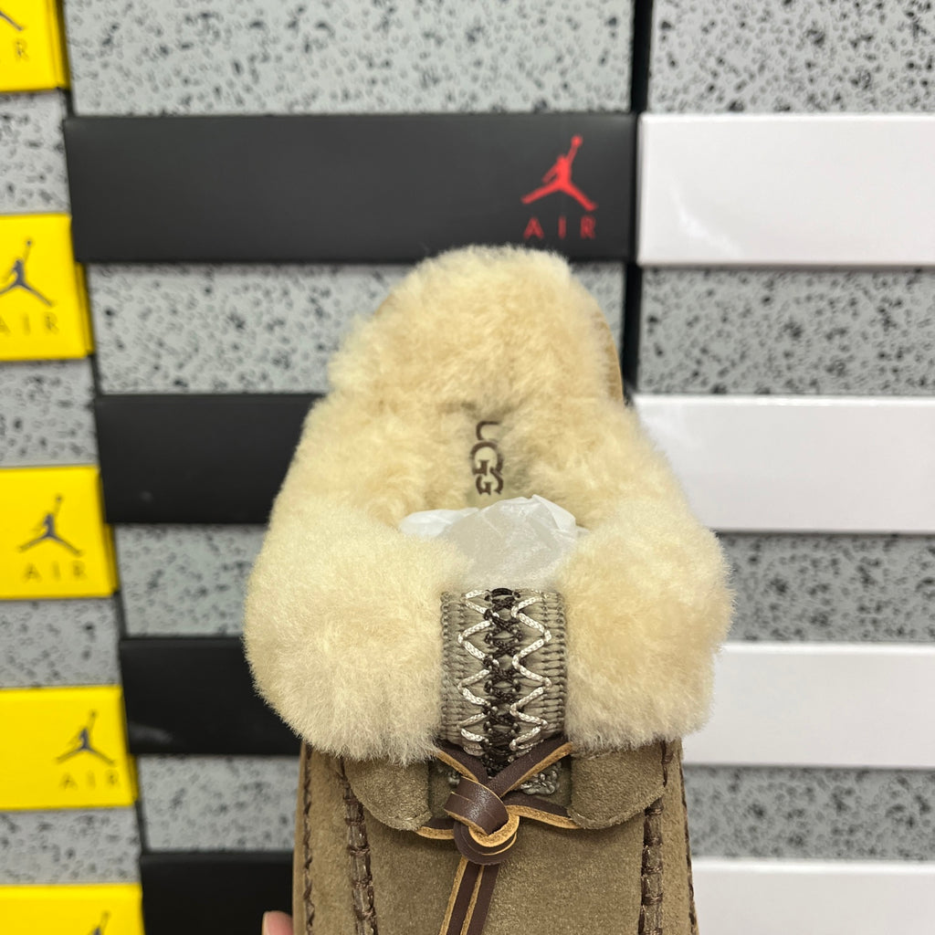 UGG Platform Slippers in Walnut with Cream Plush Collar