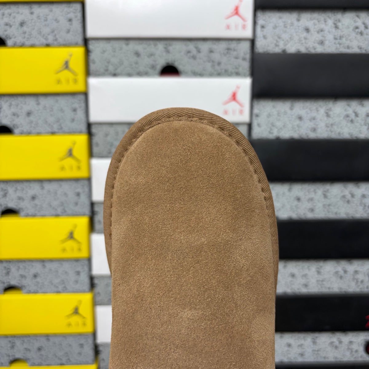 UGG Ultra Mini 3 cm Platform Boots in Chestnut