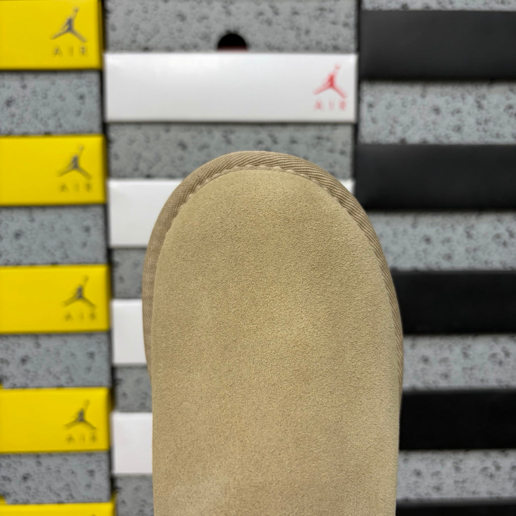 UGG Ultra Mini 5 cm Platform Boots in Mustard Seed