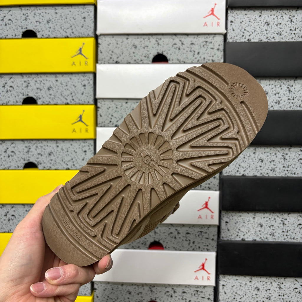 UGG Sand Low-Cut Lace-Up Shoes with Chunky Sole