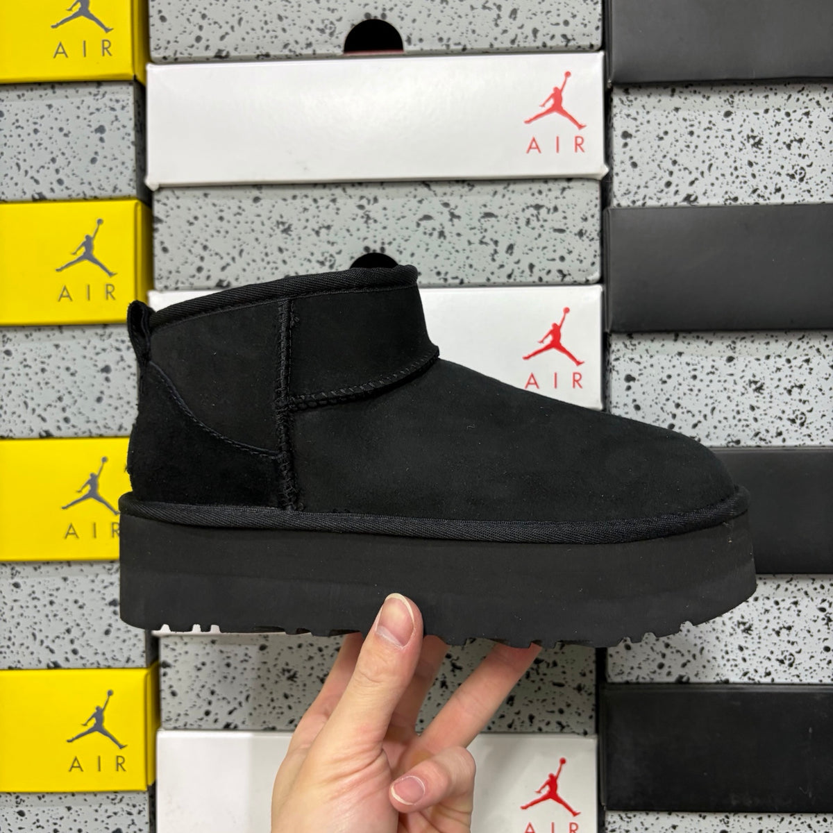 UGG Ultra Mini 3 cm Platform Boots in Black