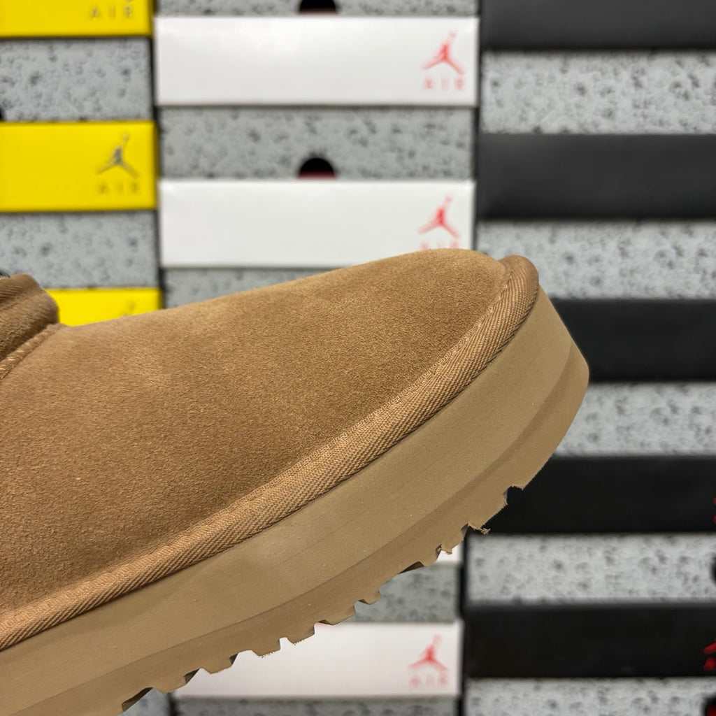 UGG Ultra Mini Platform Boots in Chestnut