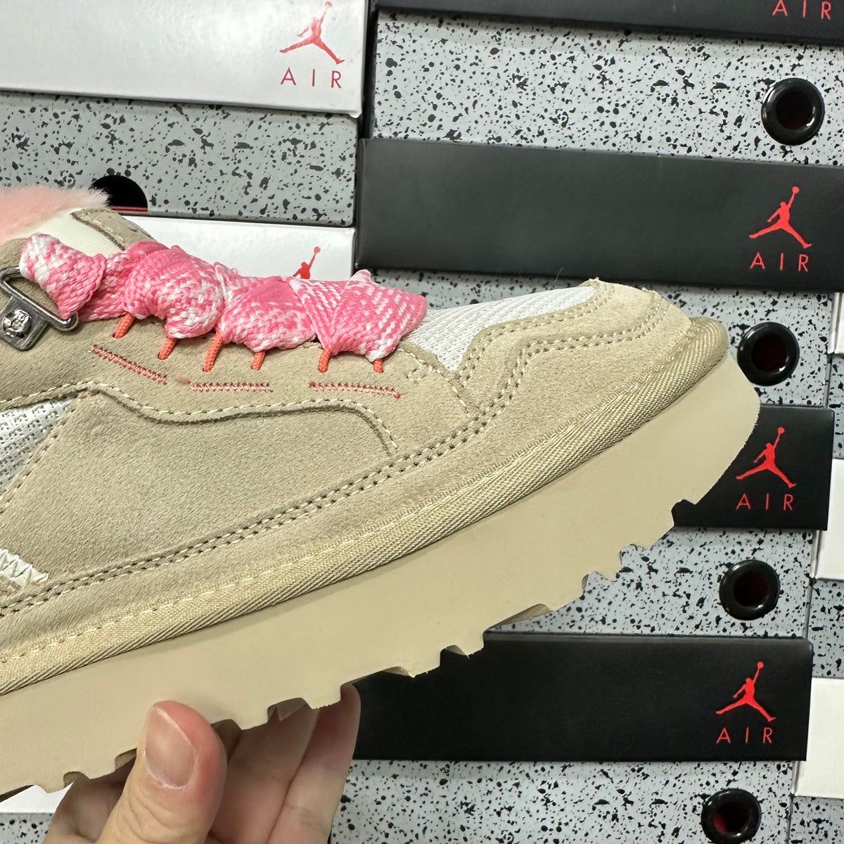 UGG Low-Cut Lace-Up Shoes in White and Pink with Chunky Sole