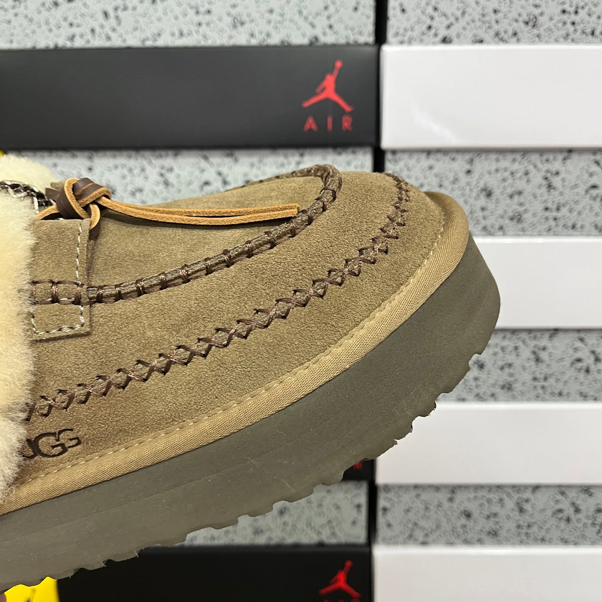UGG Platform Slippers in Walnut with Cream Plush Collar