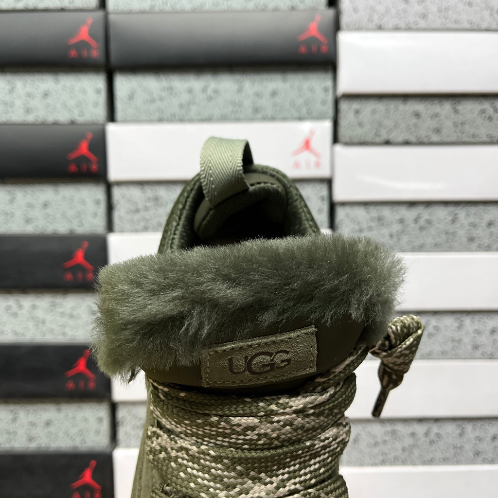 UGG Lowmel Lace-Up Shoes in Moss Green