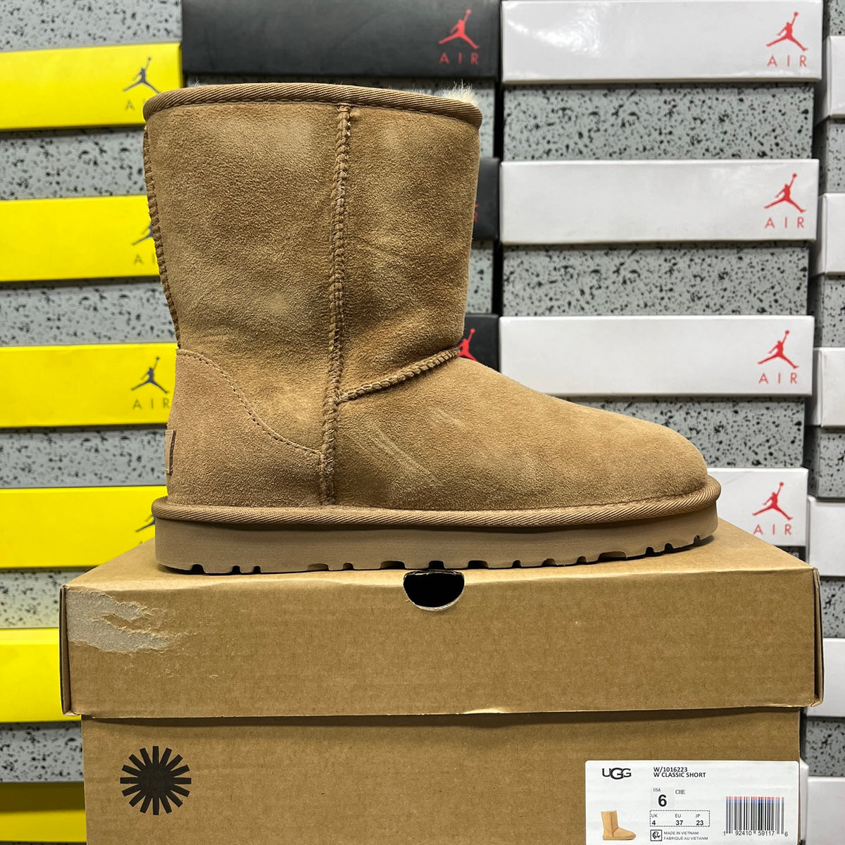 UGG Classic Short Boots in Chestnut with Plush Lining