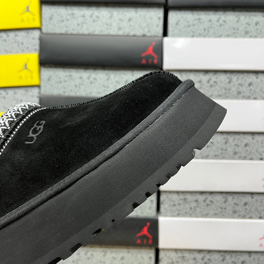 UGG Platform Slip-On Shoes in Black with Contrast Stitched Trim