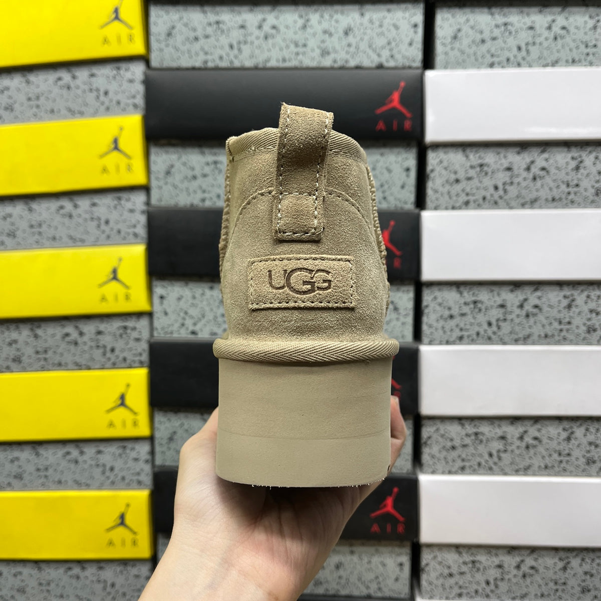 UGG Ultra Mini Platform Boots in Mustard Seed – 5 cm Sole