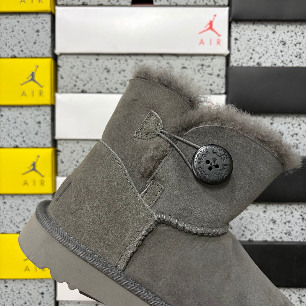 UGG Button-Detail Short Boots in Gray with Plush Lining