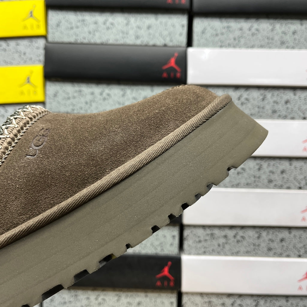 UGG Platform Slip-On Shoes in Walnut with Contrast Stitched Trim