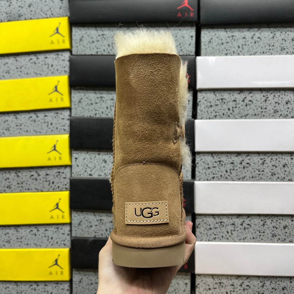 UGG Button-Detail Short Boots in Chestnut with Plush Lining