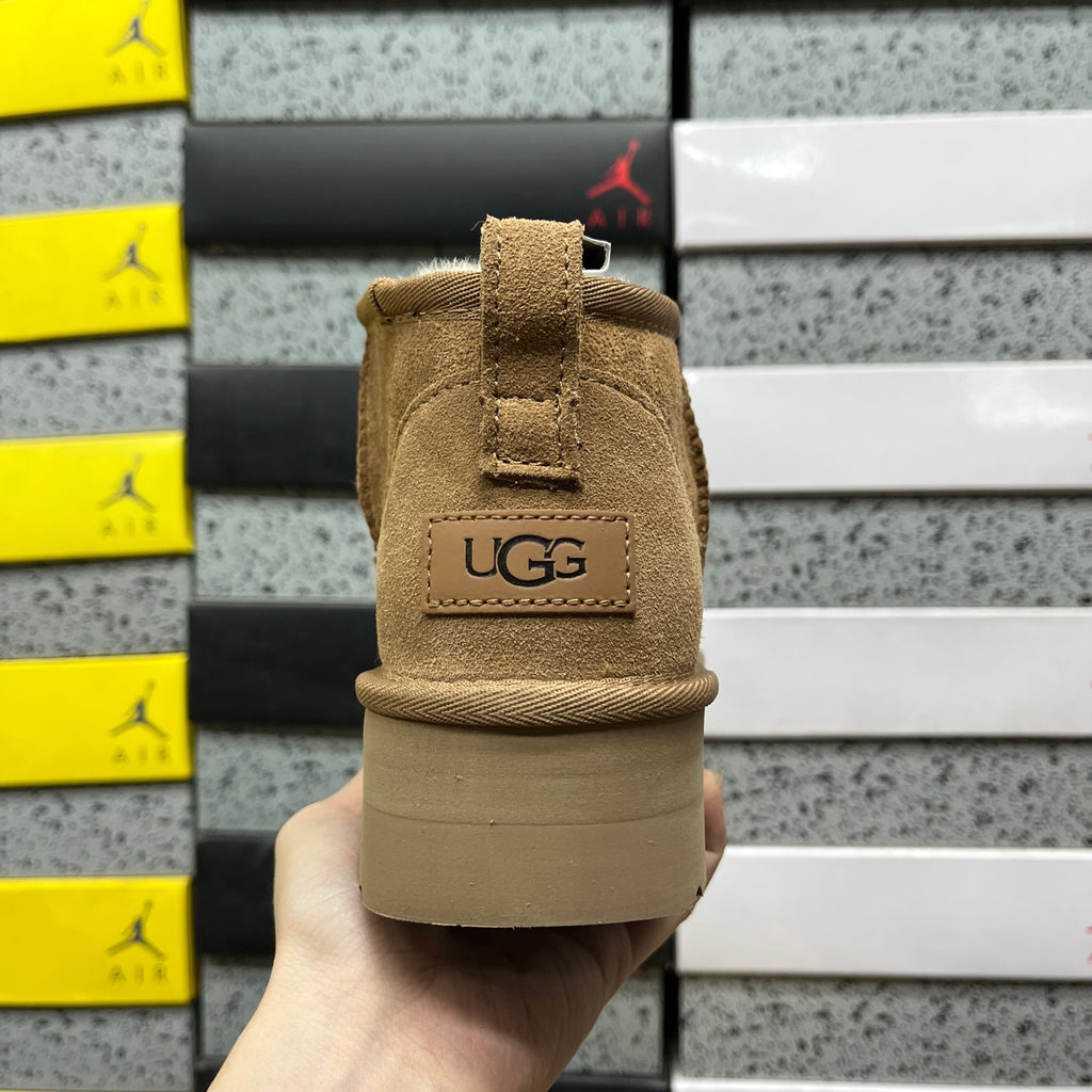 UGG Ultra Mini Platform Boots in Chestnut with 3 cm Sole