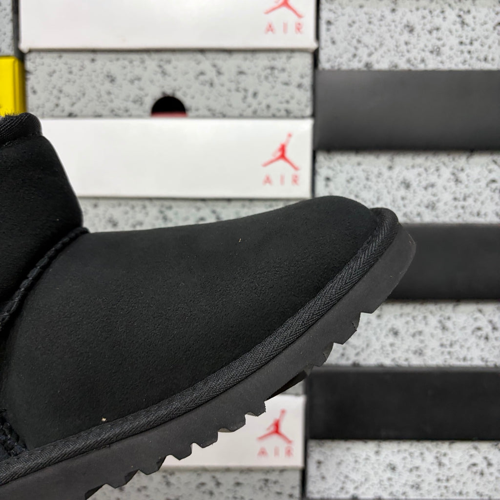 UGG Classic Mini Pull-On Boots in Black