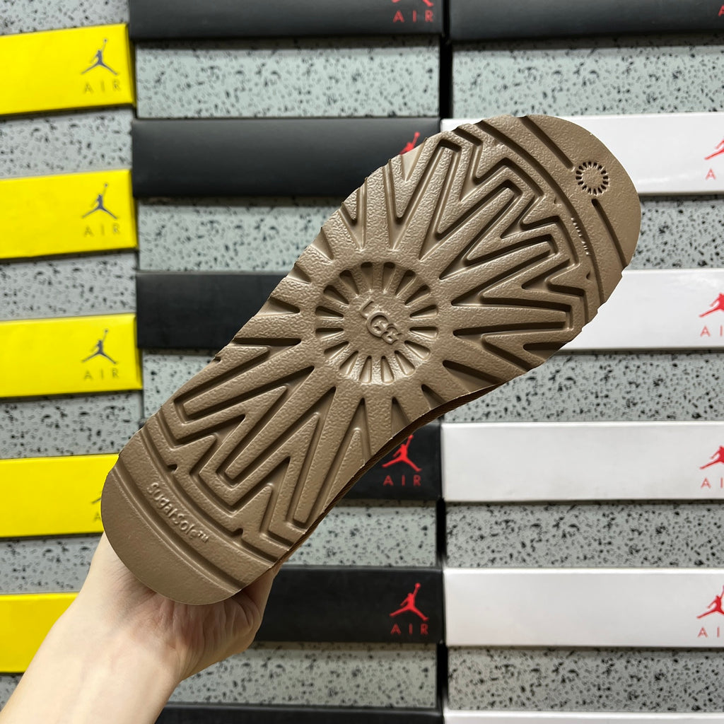 UGG Classic Short Boots in Chestnut with Plush Lining