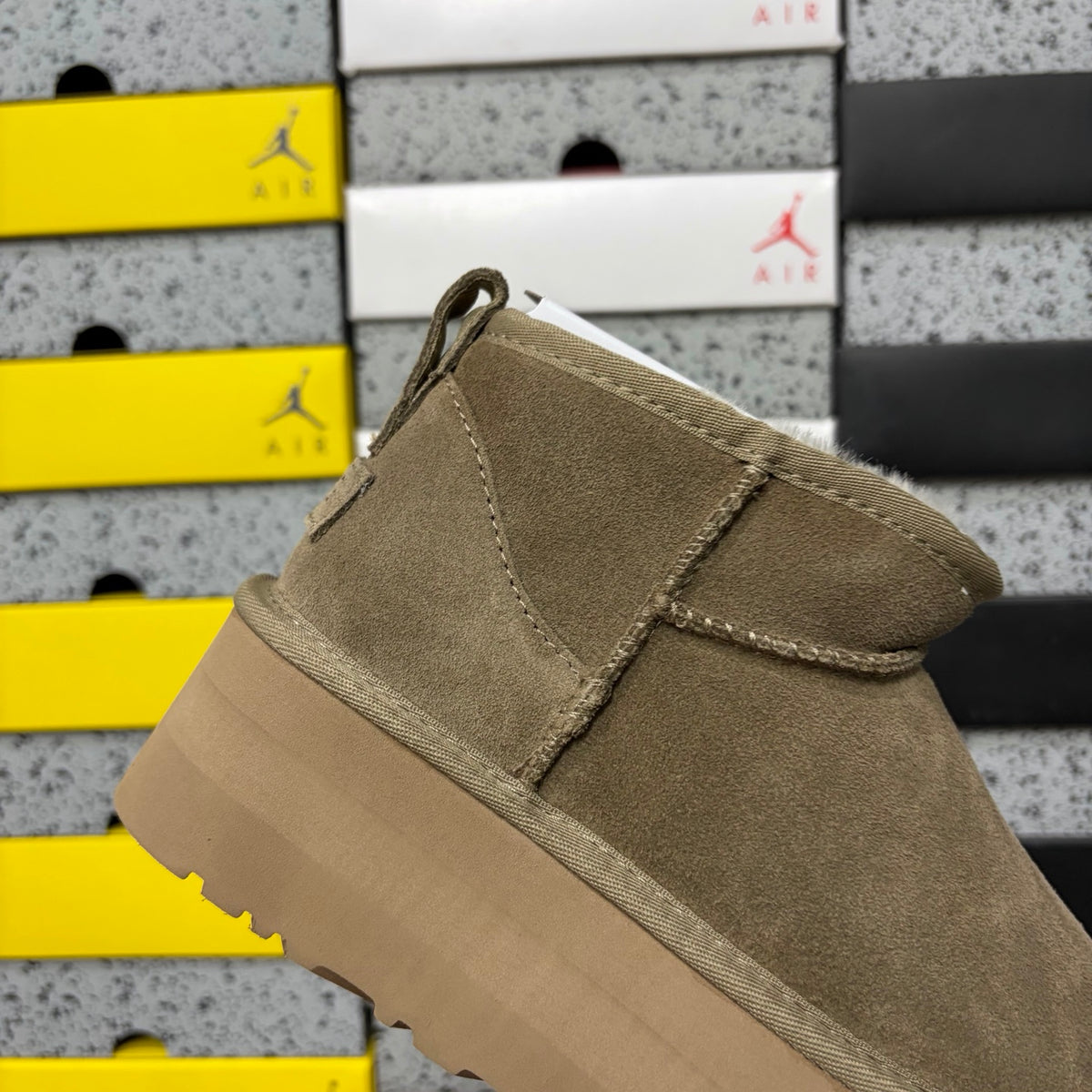 UGG Ultra Mini 5 cm Platform Boots in Antelope Brown
