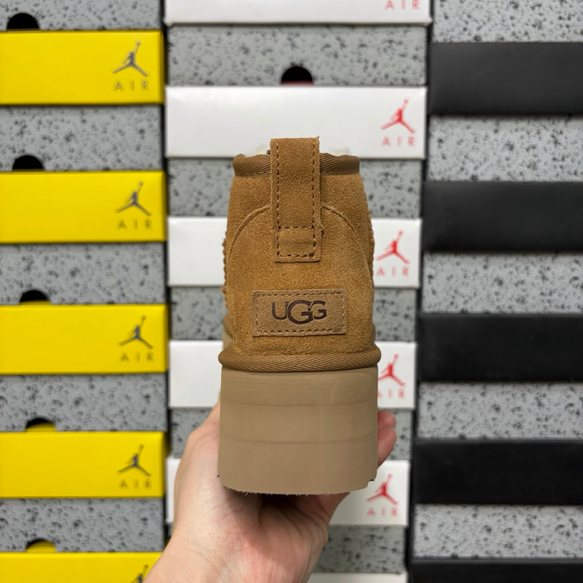 UGG Ultra Mini 5 cm Platform Boots in Chestnut
