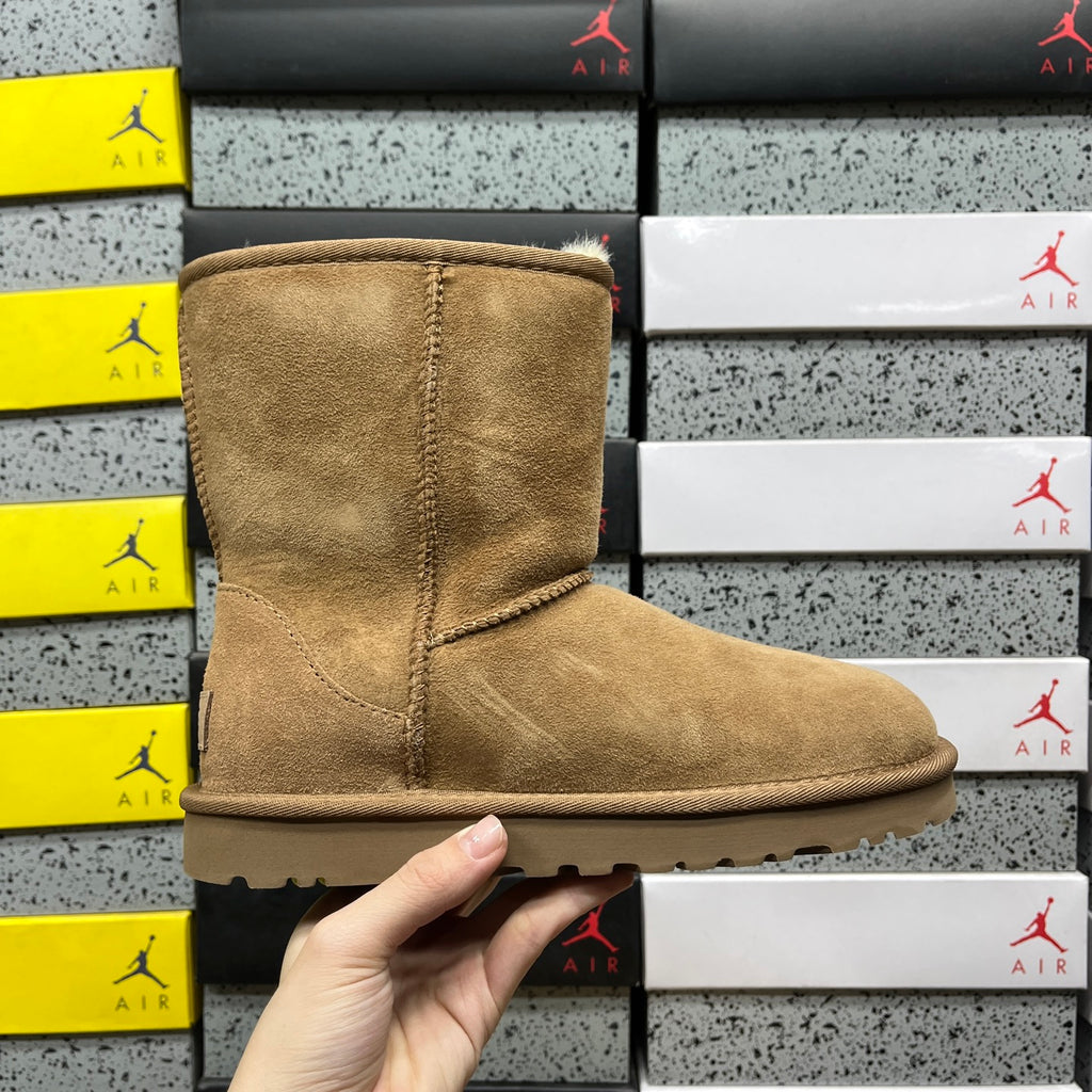 UGG Classic Short Boots in Chestnut with Plush Lining